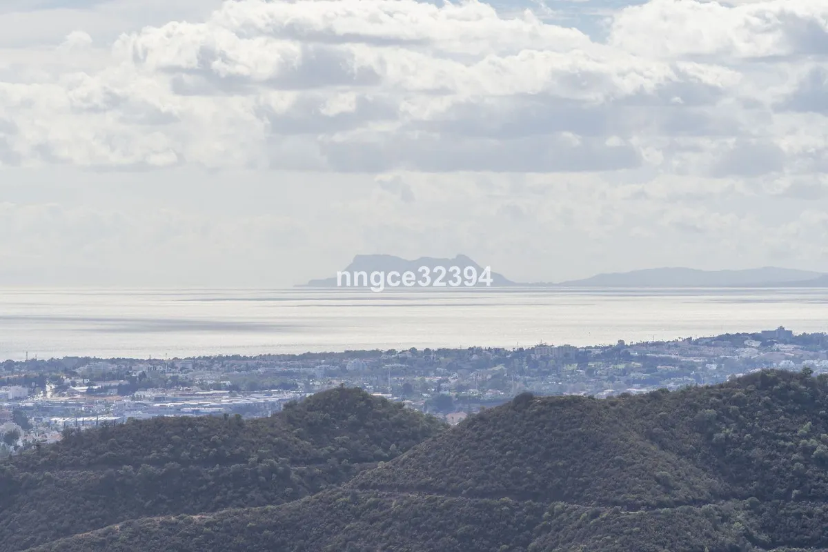 1f5aa9fd-2c18-42ab-8aa9-0550a0bcb5dd