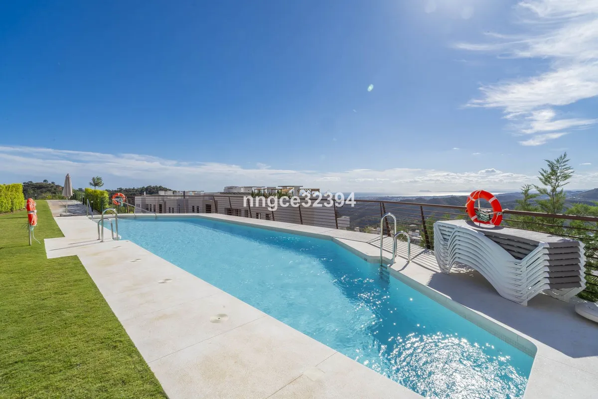 e7957971-5d73-48df-857a-9cc3e29f7491