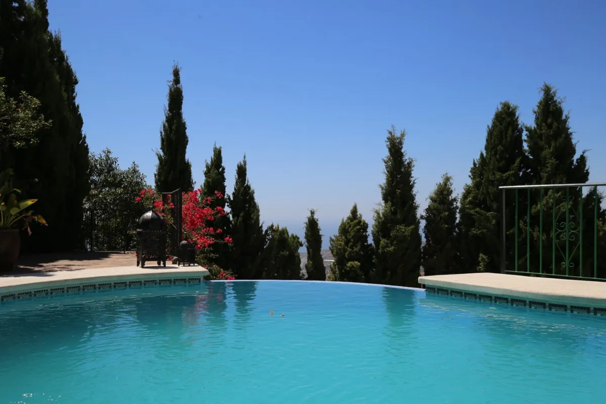 30baf572-950a-4ef2-abc6-43ea0803d0be