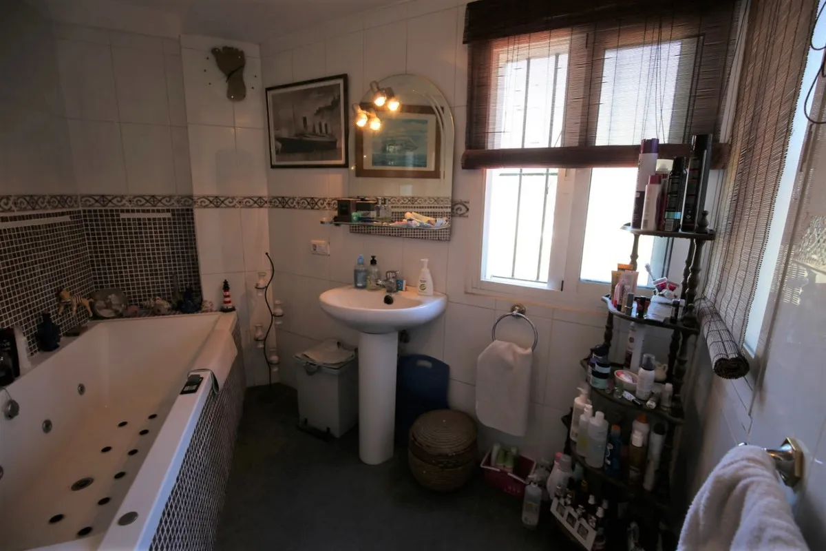 376c8f9a-ed12-4f1d-bacf-ca3110ec378a