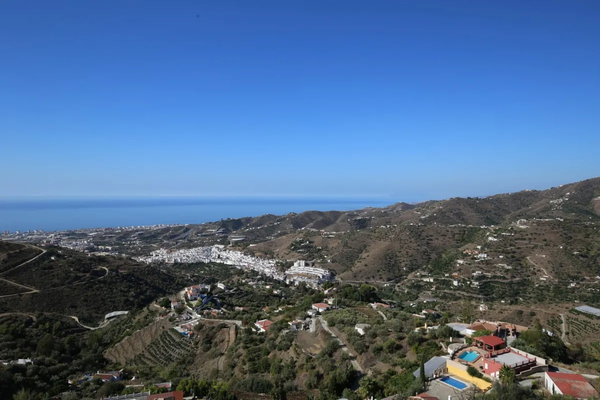 3f82470e-cd61-4e04-8029-e542f7e20863