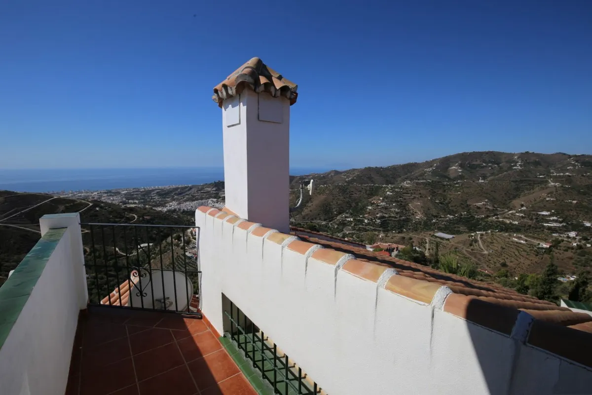 8e248e4c-24b8-49d2-b1cd-af1dda7a843e