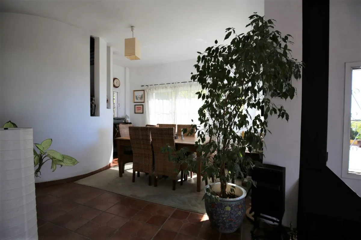 afa1ad47-5e5a-4832-8207-7448e81c35fd