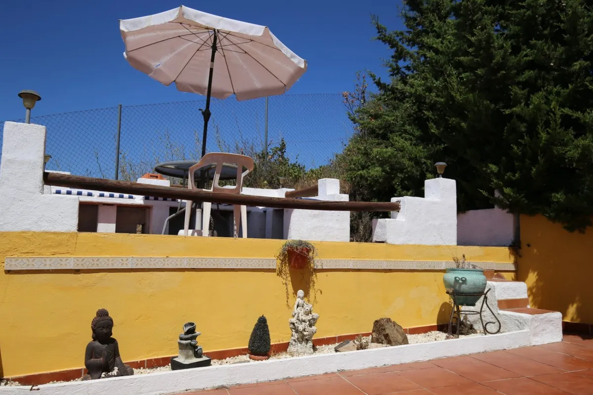 b6d66857-5b06-4a92-8569-5c758e63f7ad