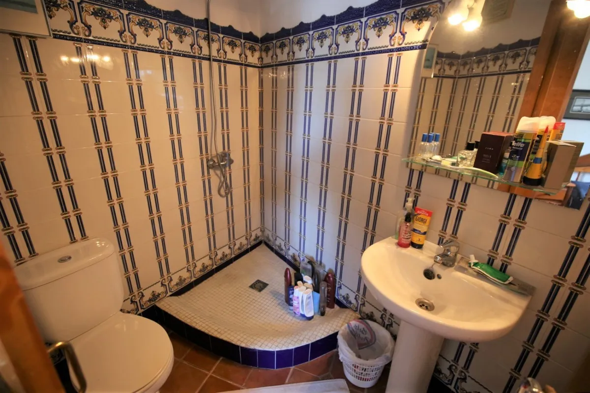 eec5e0e1-c3fb-4b70-a2ab-216dd96b008f