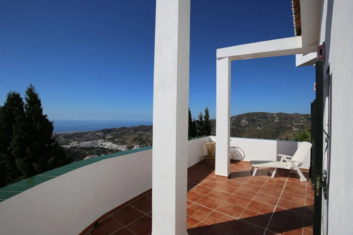 f2a2700f-022b-4453-9deb-d70899c7bca6