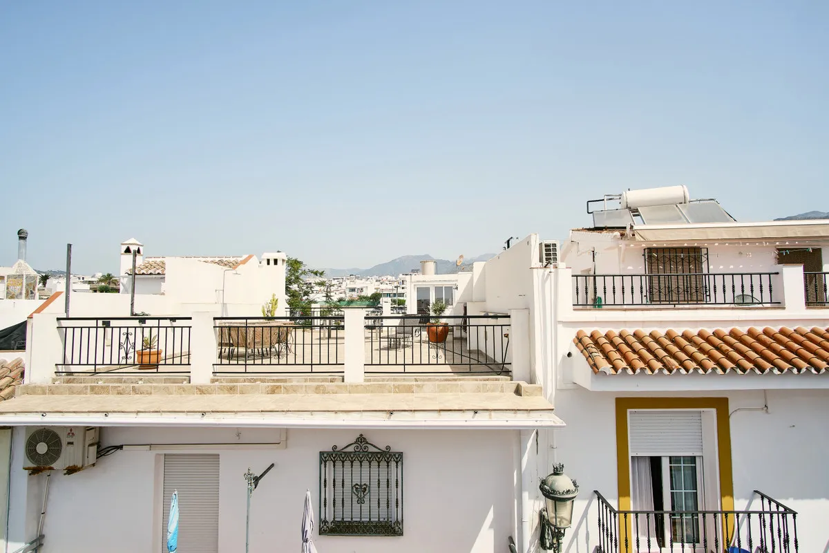 0d86184f-bc8e-469f-ad83-436d23dd5430