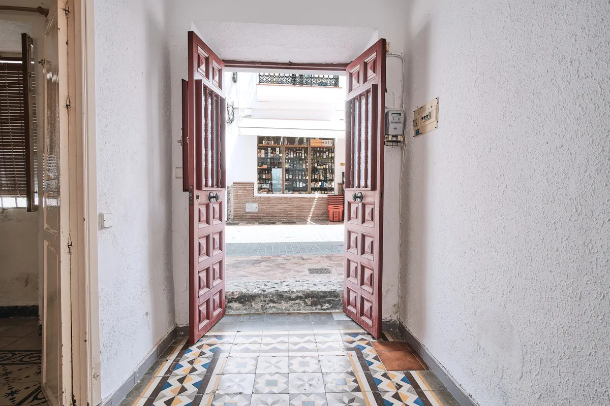 8d9dd93e-47cf-4686-87b8-91ddf6137a03