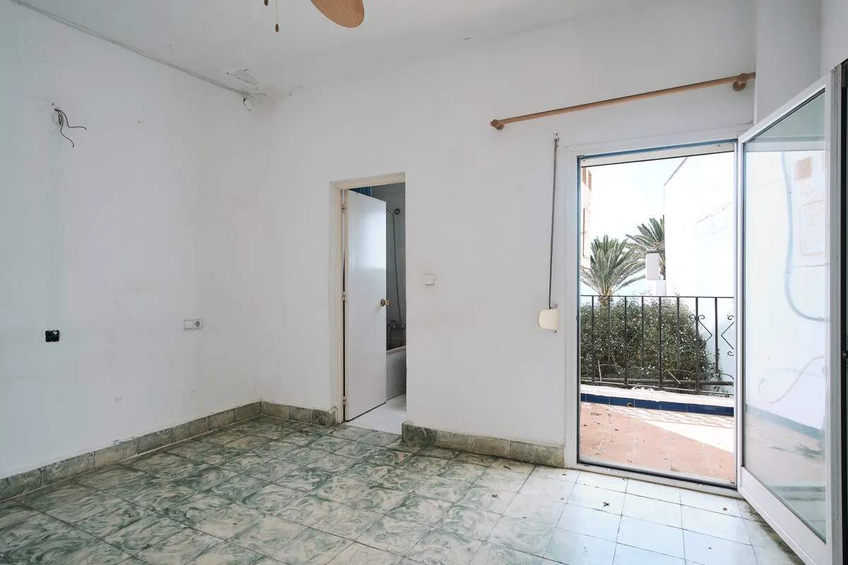 abf12962-5e4f-4a07-b9af-f12efbd8c5cf