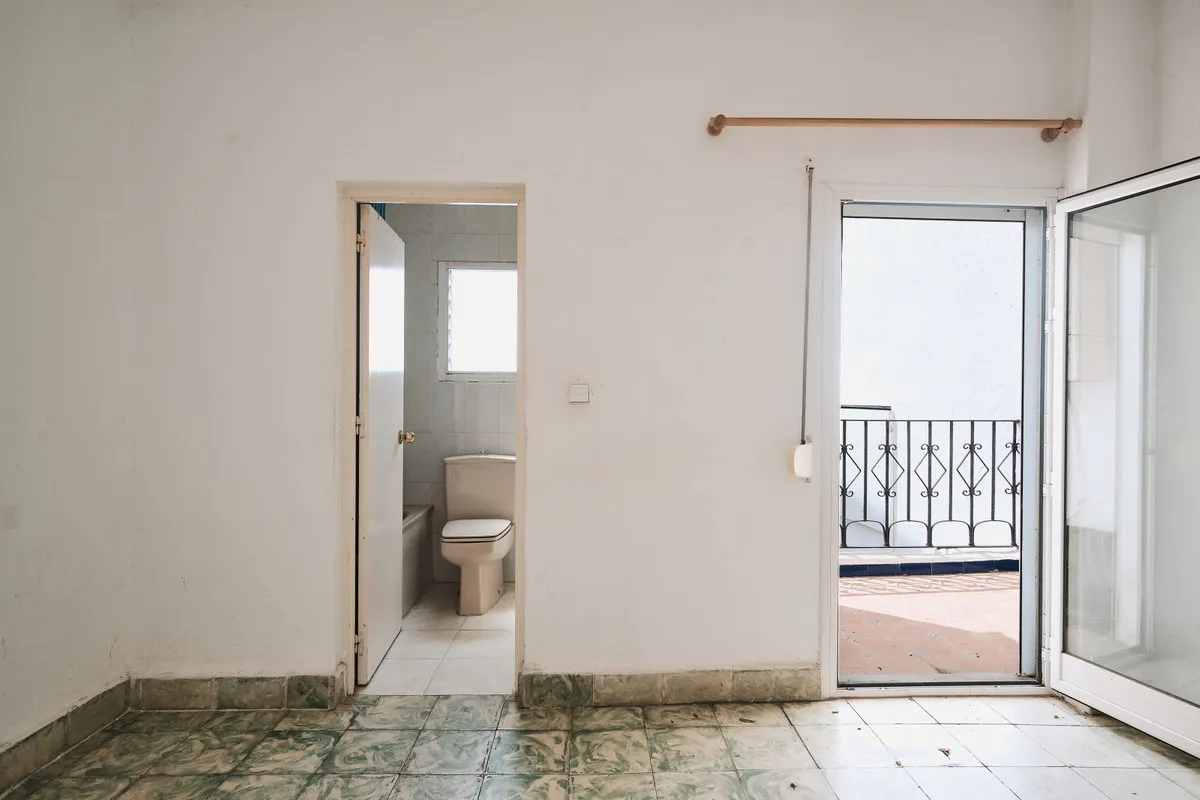 f8229151-ea9a-41ad-ad4c-4bd15a97ef24