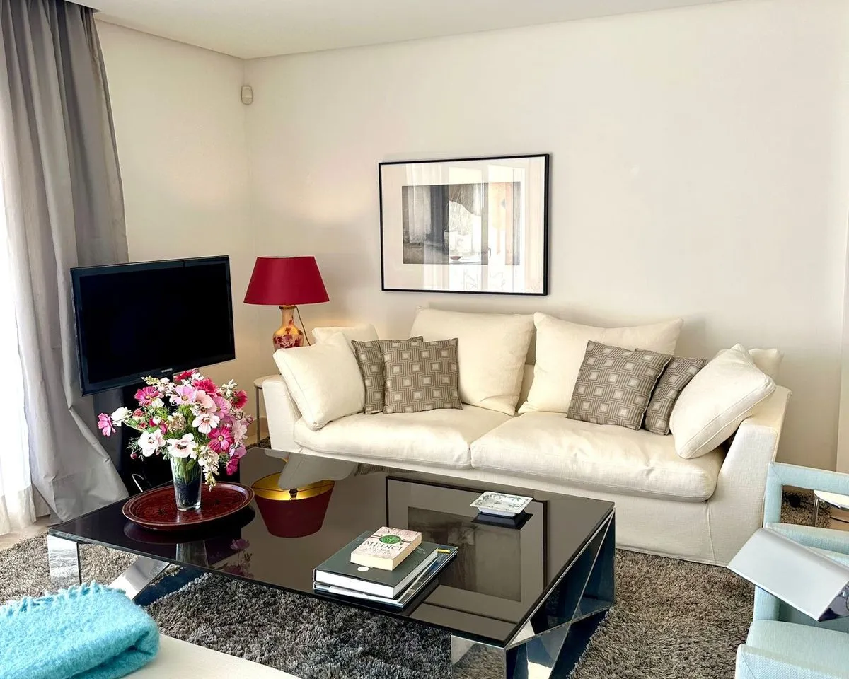 2c4ed2b7-149a-4e70-944f-681b5545115b