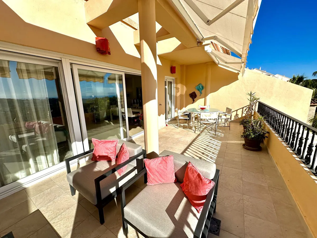 9b4b7ee4-c640-4eee-959b-be476c135ffc