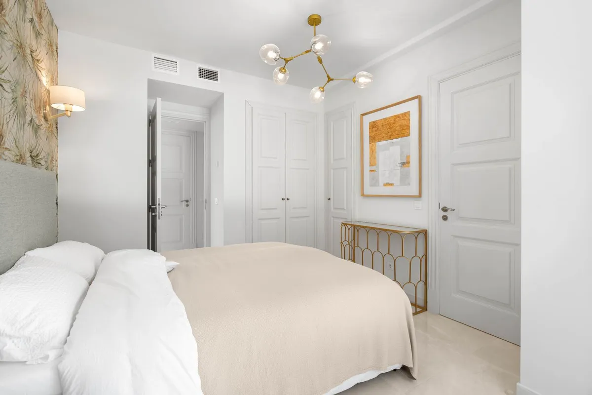 08fc49a7-e352-4539-9cd1-8e349541eef0