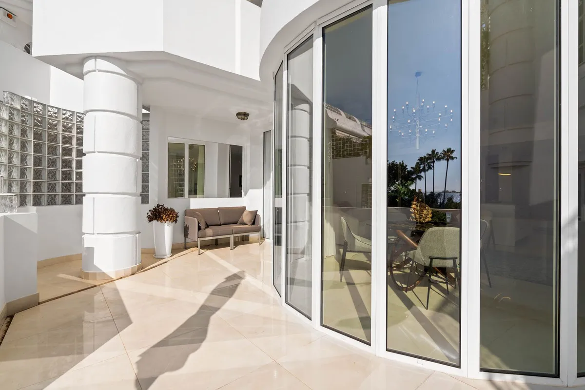 5ea3ba46-5dca-4d1e-b5be-cd20551a6821