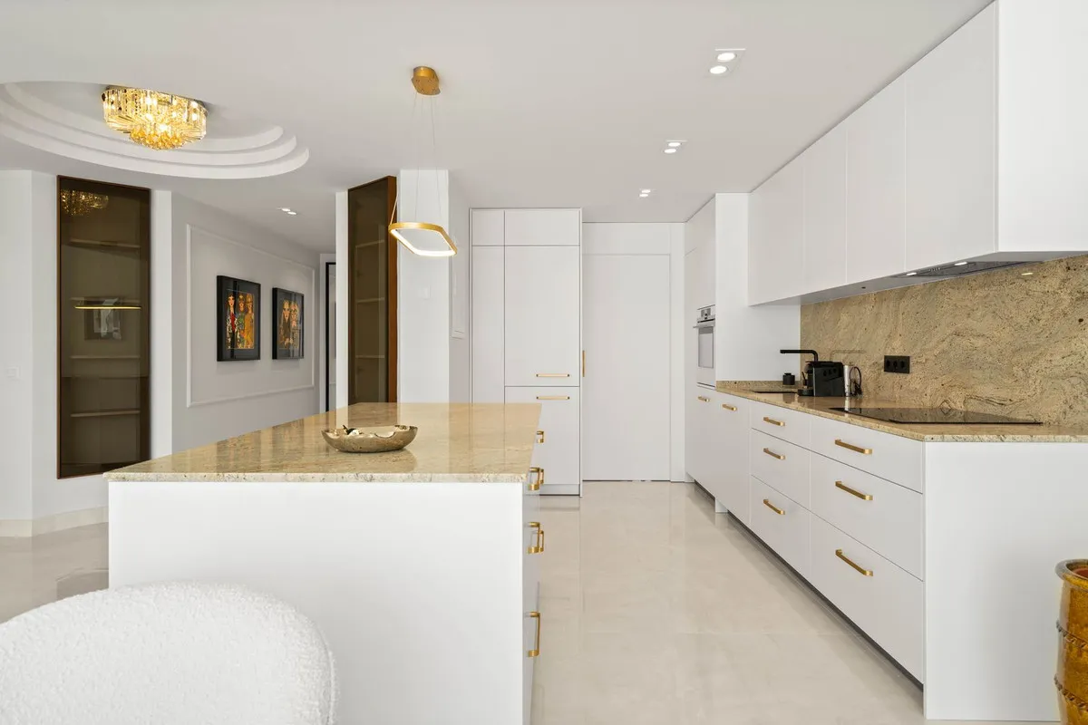 626392e5-8f75-4bb7-bd77-5bc4872c6b78