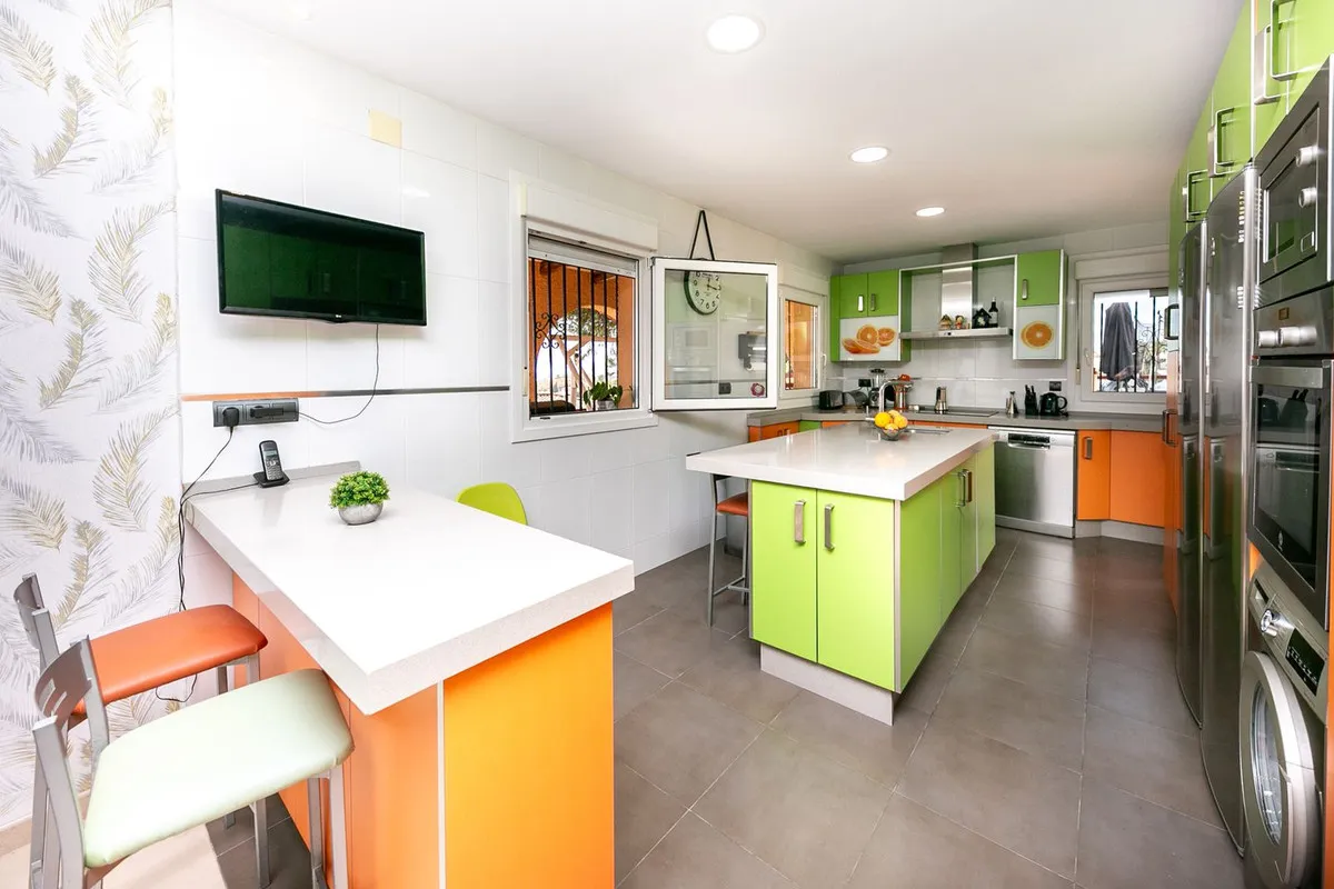 b4a49eff-7e5f-45ac-83de-8106b640b472