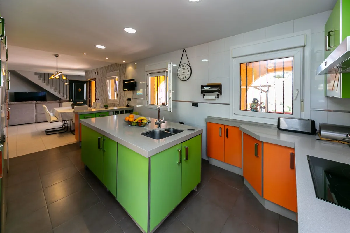 dbd96c3b-355b-4453-9da5-15a7925386a4