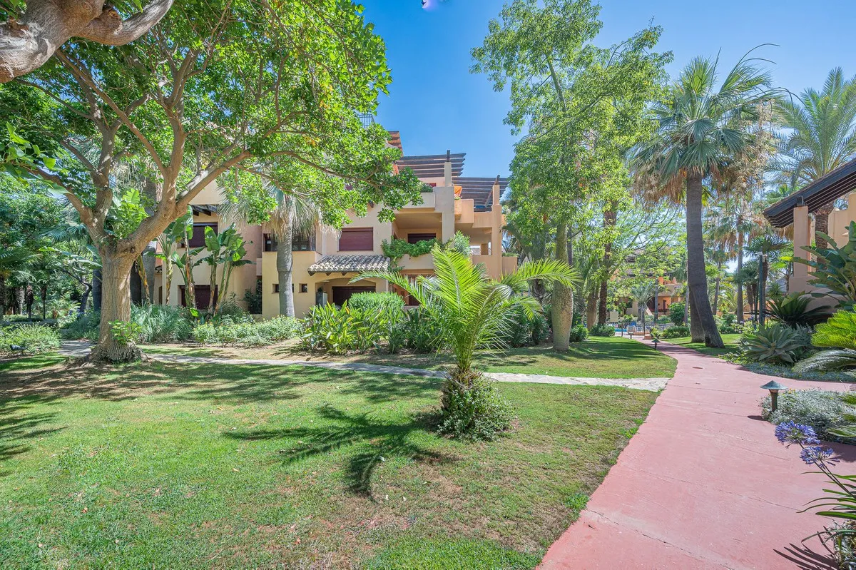 0830f0e0-c89f-4c04-9845-55bf3217e00d