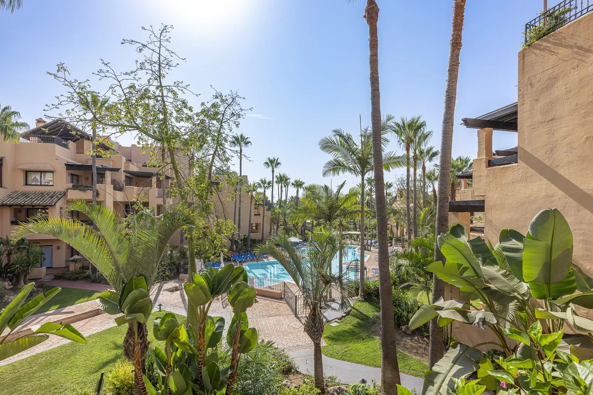 925eb022-c8eb-4e1b-9a69-12c05396ca6e