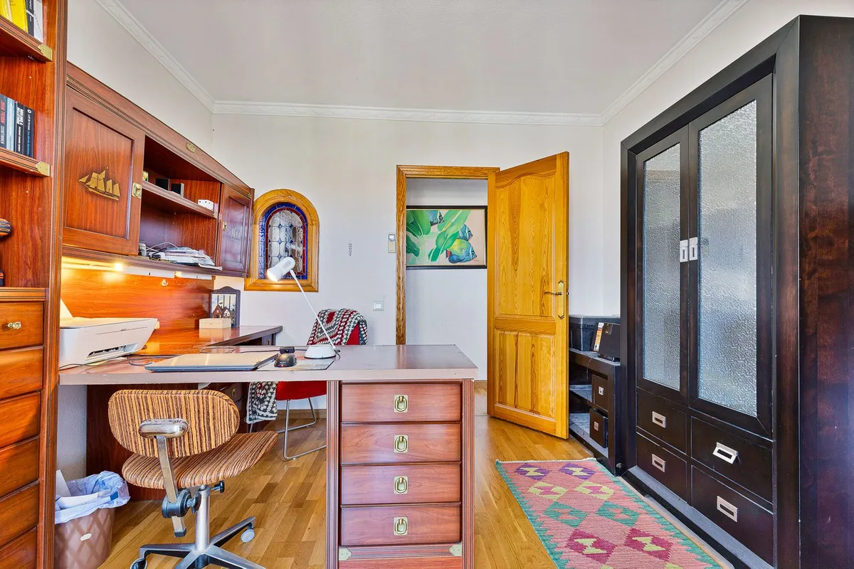 2a40ef78-1a93-4b27-8cd8-6fa66bd545f8