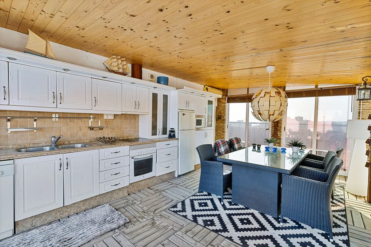 62bf298a-81e0-492b-904a-434667ee93fe