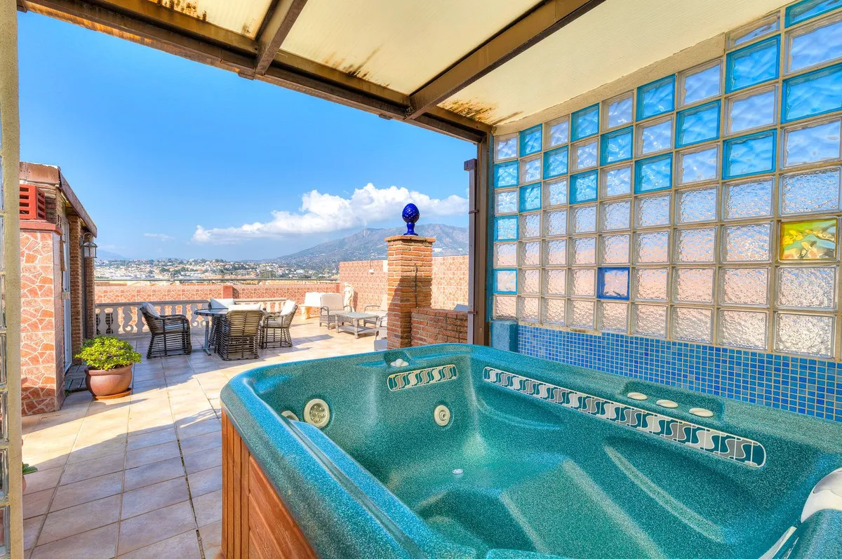 b7badaad-4149-4a81-969a-a156daa6af6d