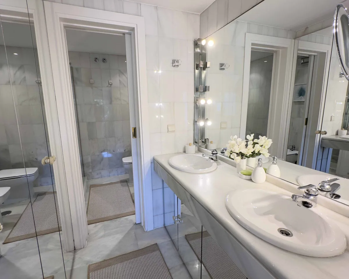 4e86a4a6-e309-496e-92bc-d524412f6e6f