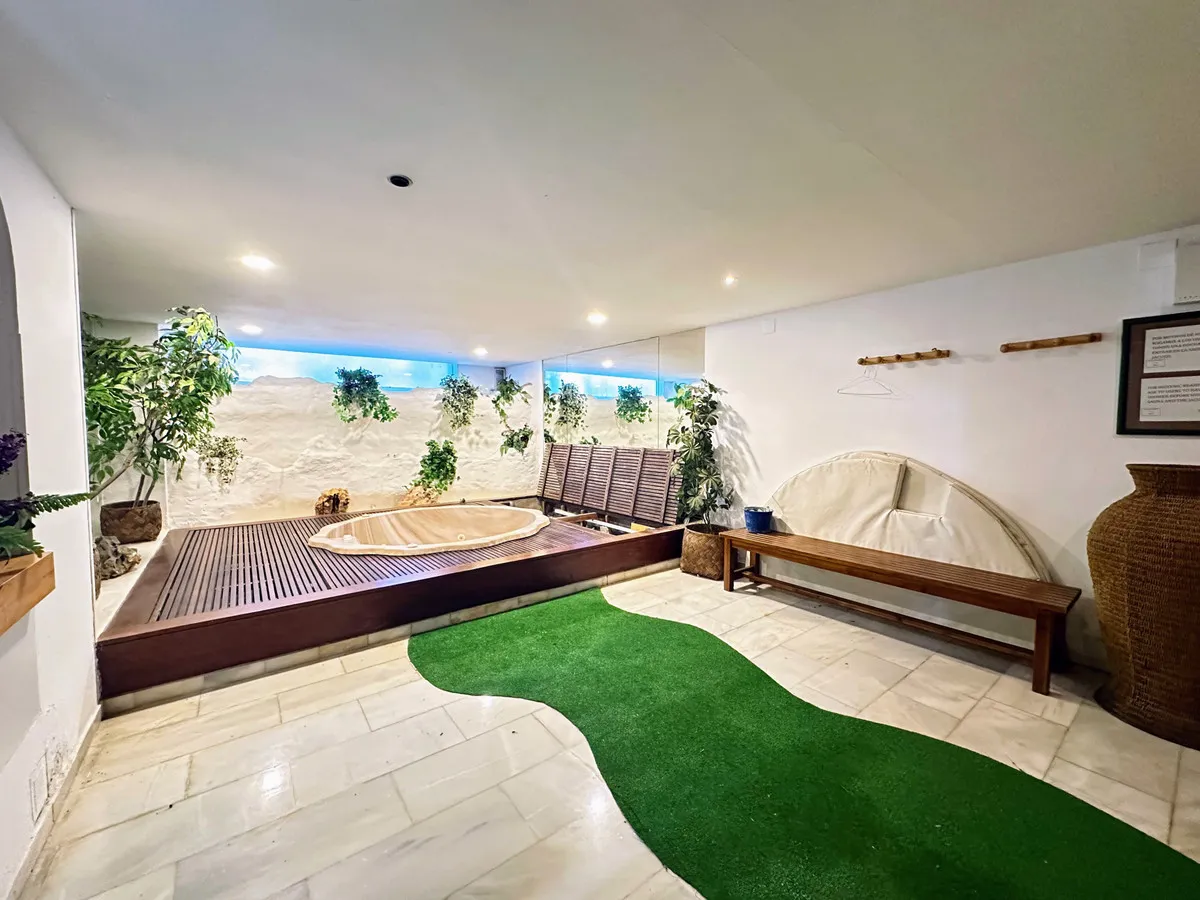 deeb38c6-92d8-48c1-991d-ccc5f88780b9