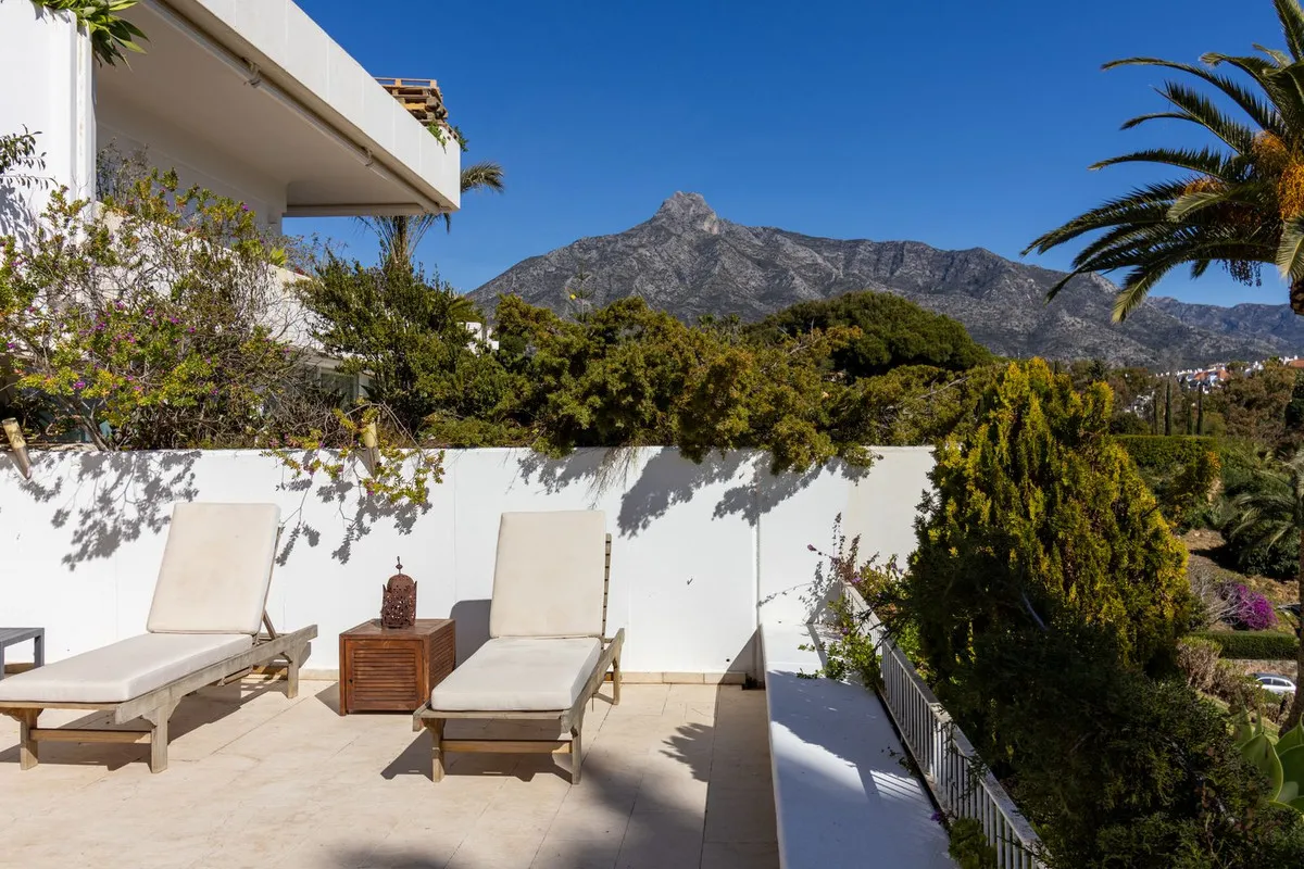 dec6fb84-9634-4e2f-b090-529ea3423f34