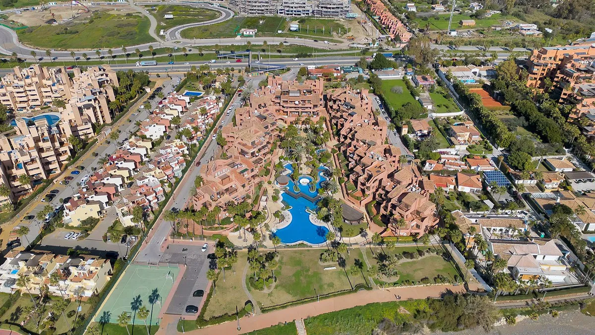 29b5b017-b305-42fe-a9d8-54c3bc854d93