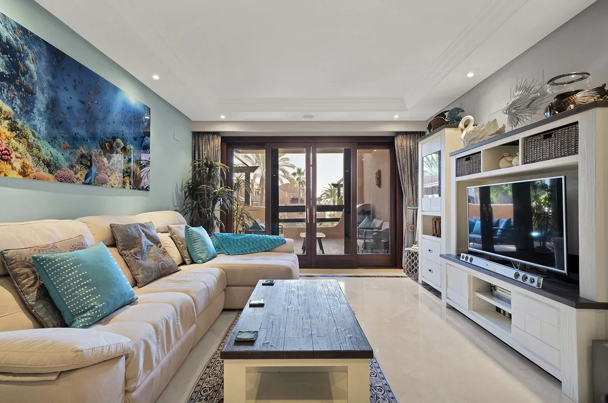 a1a1b681-d5db-4b09-9fa4-e0355f81f205