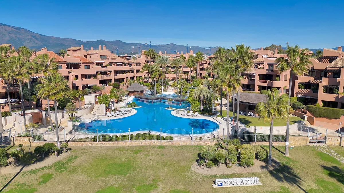 c80ab6ed-18c7-49ef-bcec-33508038699f