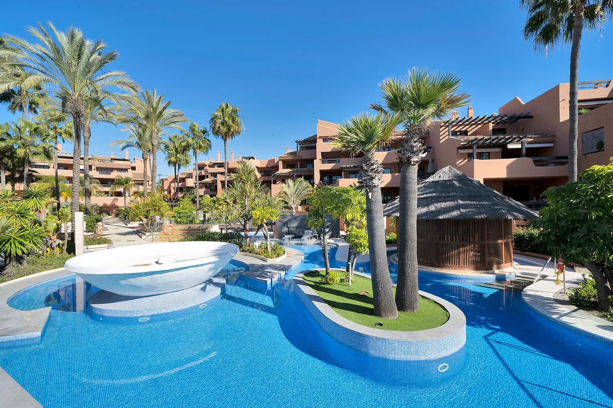 d4be5b5d-43e7-40e6-bd15-9c82c185949a