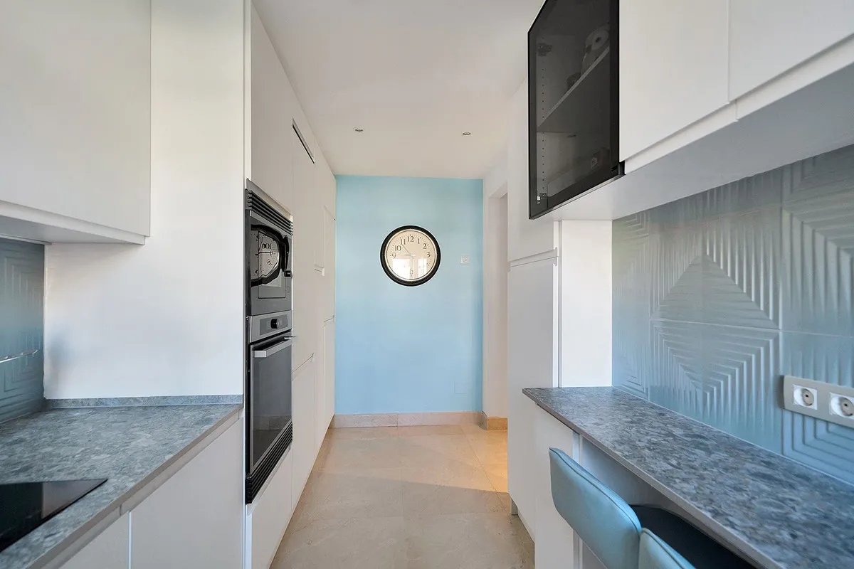 e1b6bc64-0686-4f1f-ae4d-75b72d20084a