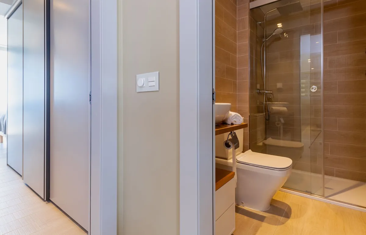 01b9f0f7-ec22-4c7f-8ae6-7160338a4ad5