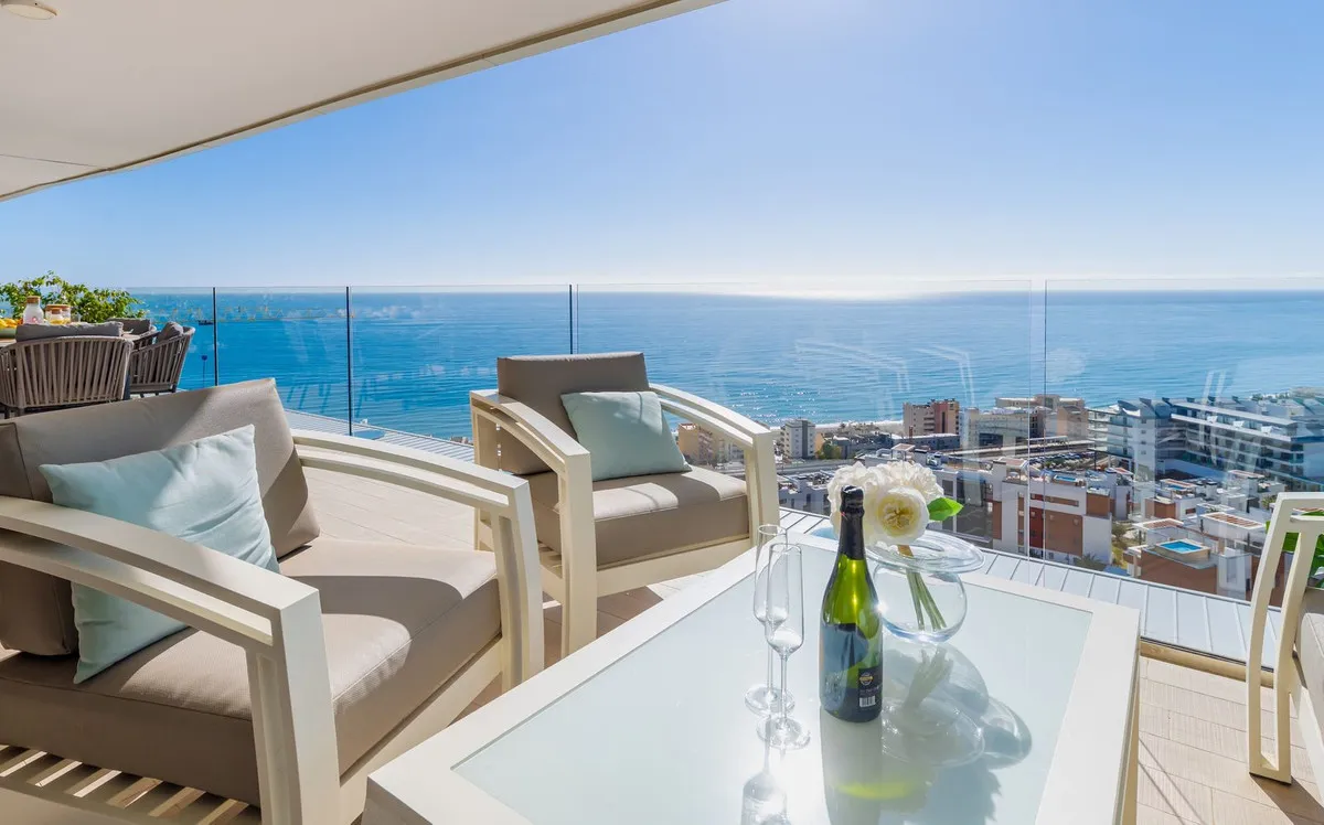 08dc2d4b-4096-47da-b626-b3fa9bb406d2