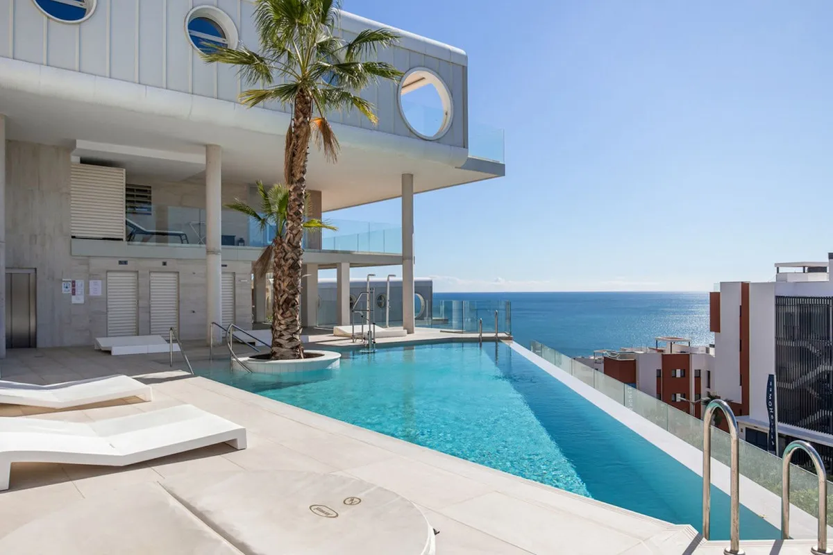 dcac7c5f-dab7-413f-bbfe-51068e5e053e