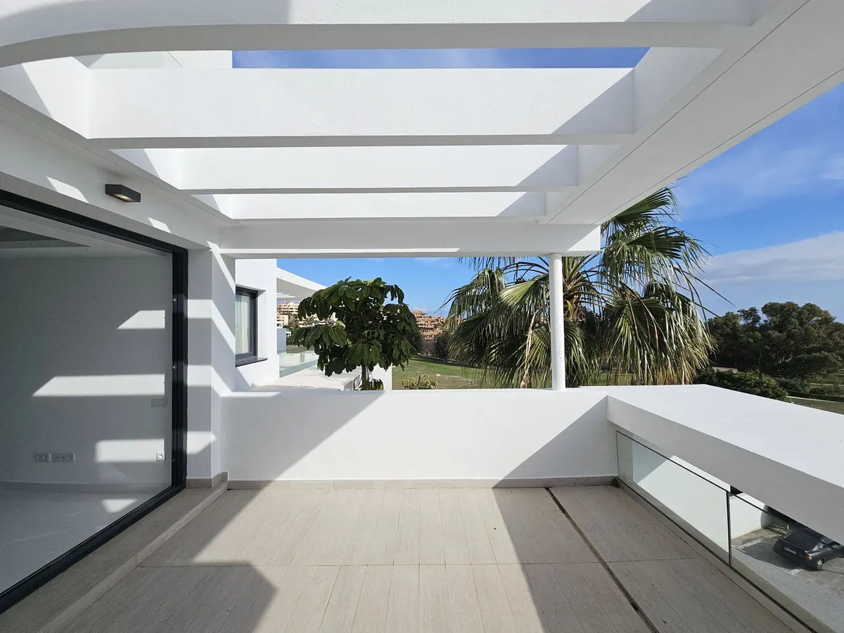 029e2abe-0057-4b70-b43b-36976b363ea9