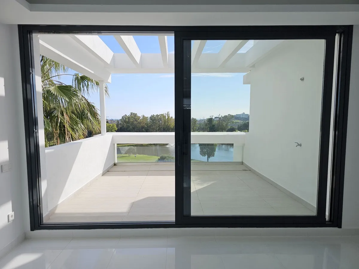 1cb968a5-3b59-4256-b57e-50b3e65218d7