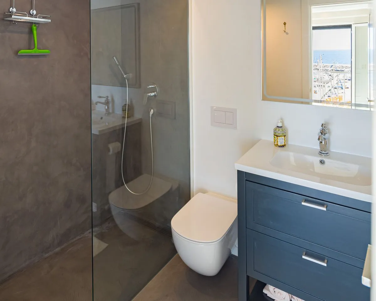 85f0fe93-a03a-47f1-8b86-6224022d61c5