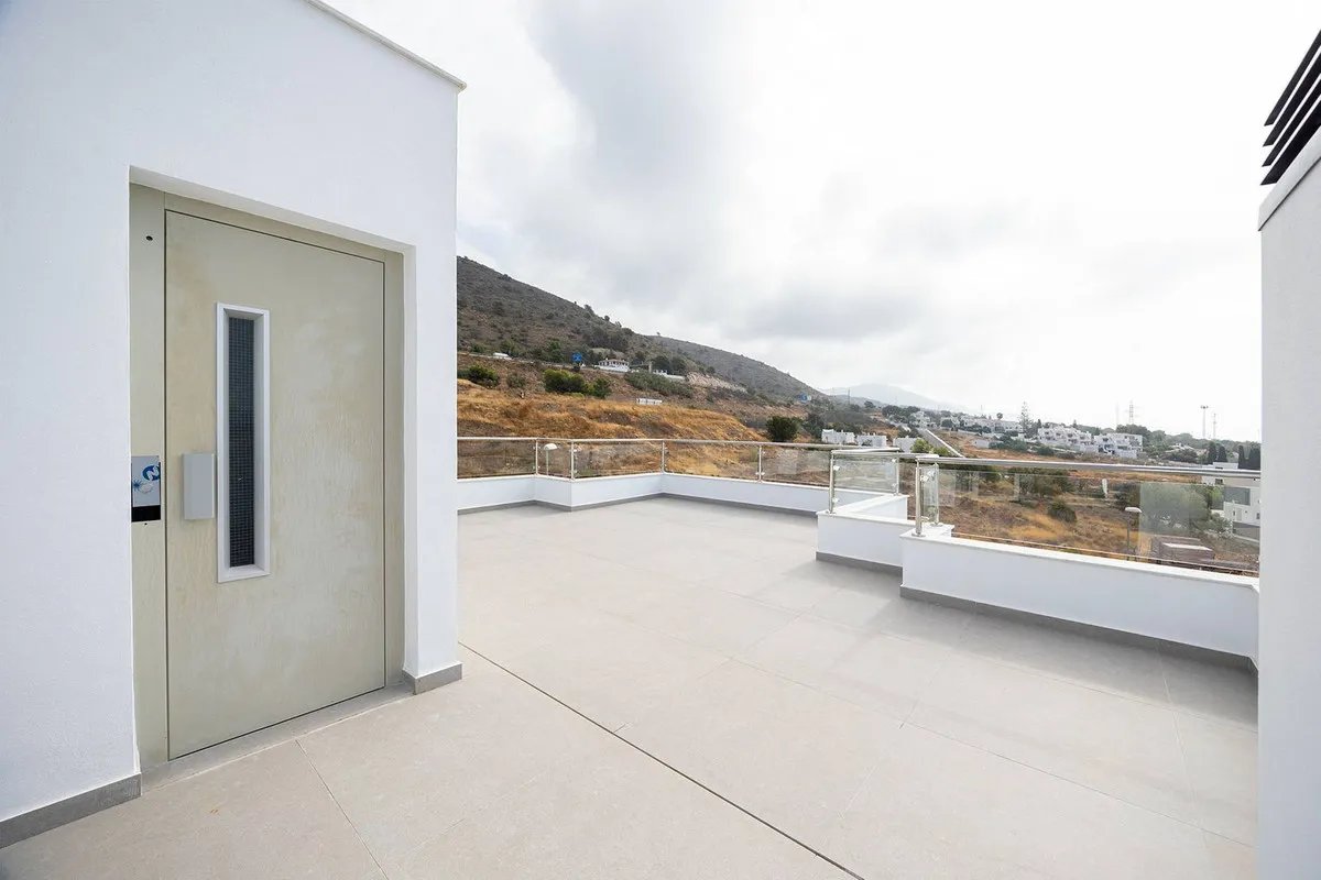 07f849cb-4114-4d50-802d-ba9b6c6f13bc