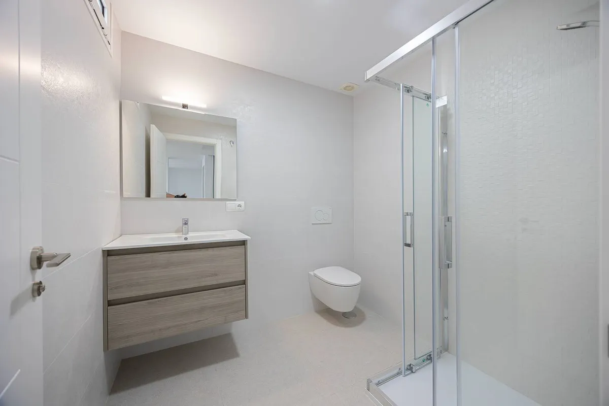 3c84e5c4-385d-48b2-8f41-d3c2c5be81fc