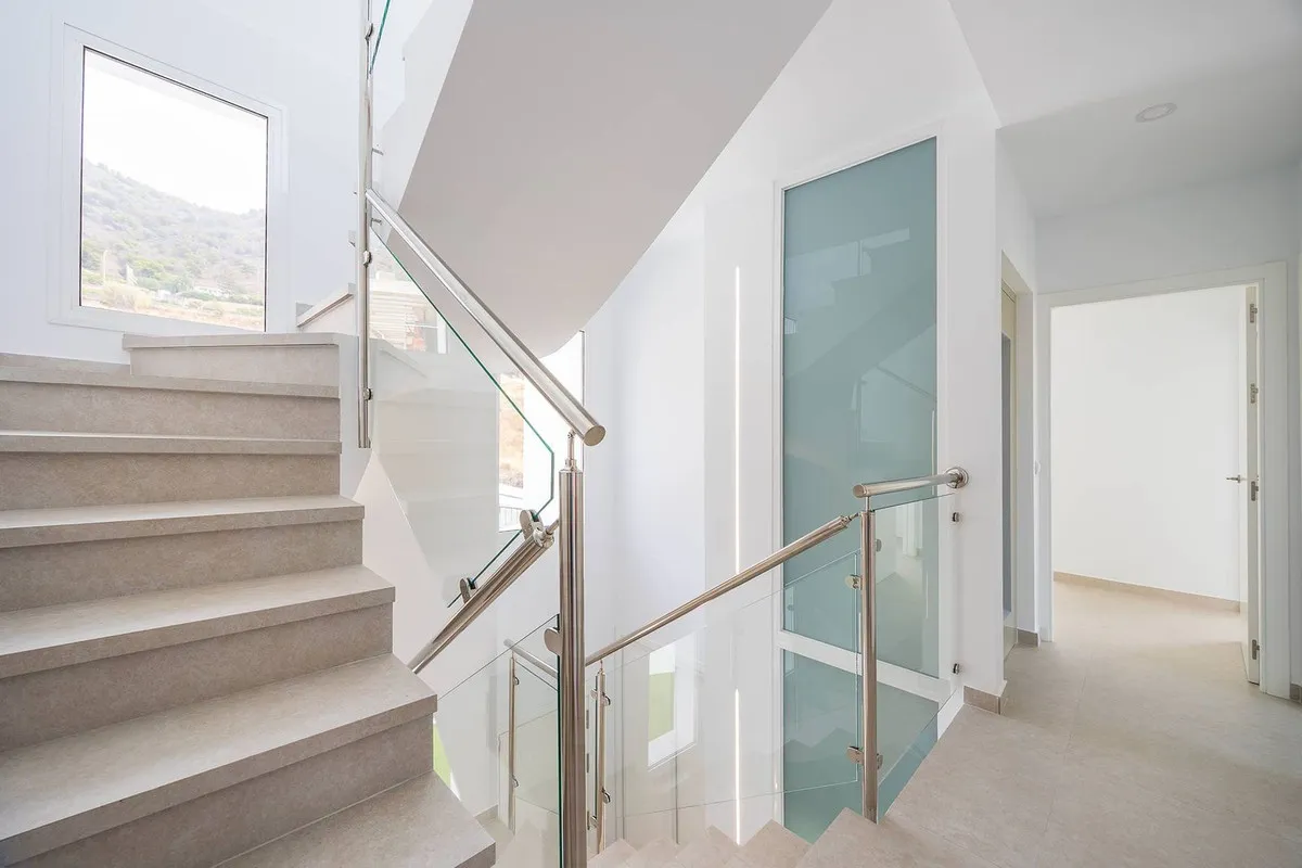 5276bf13-7376-47ef-a95a-f5f5583a9b6c