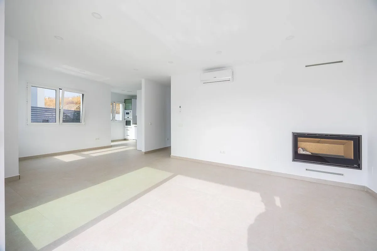 b4d553b3-dadb-4637-a37e-b7fb5c69a2b5