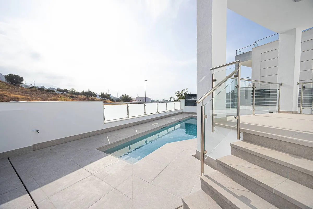 d2dfc072-f41a-4735-99f0-f88e6291df2d