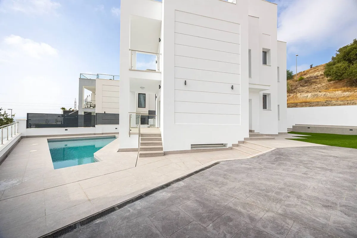 e2dfa26b-2fdf-46e5-9eea-2982864d9ee1