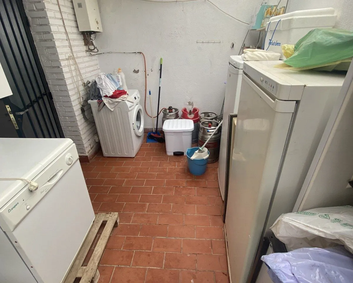 335bb38a-e928-471d-8f92-a2f7a0e3bc3f