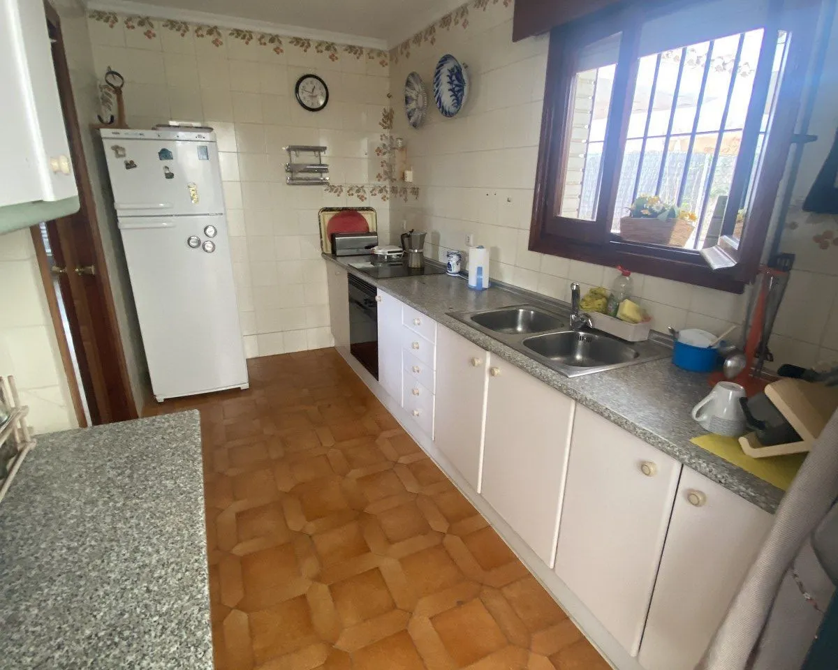 5f92a392-d8b9-423e-8306-4f347019a939