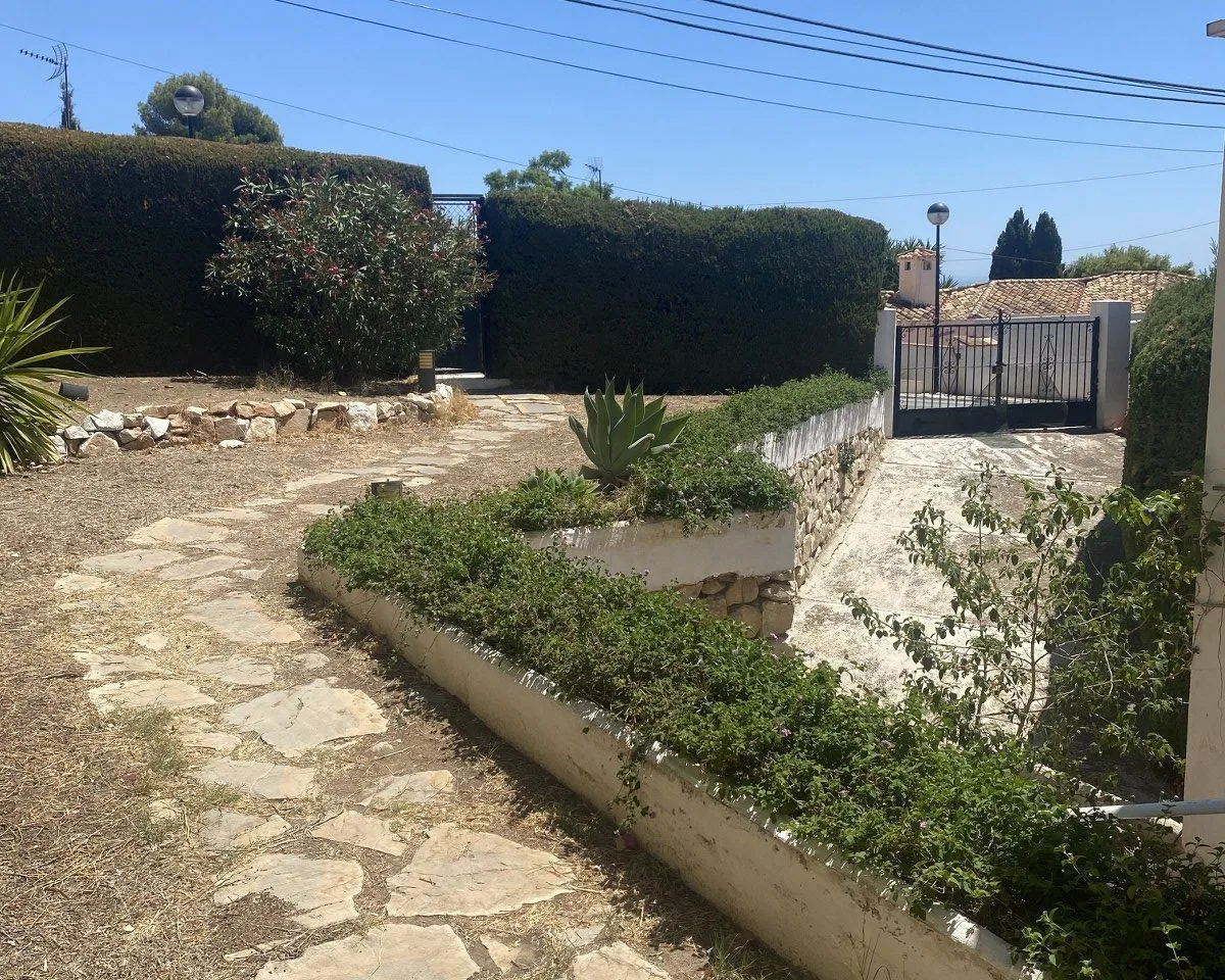 8190810b-de6c-4a96-9591-7434a06229c3