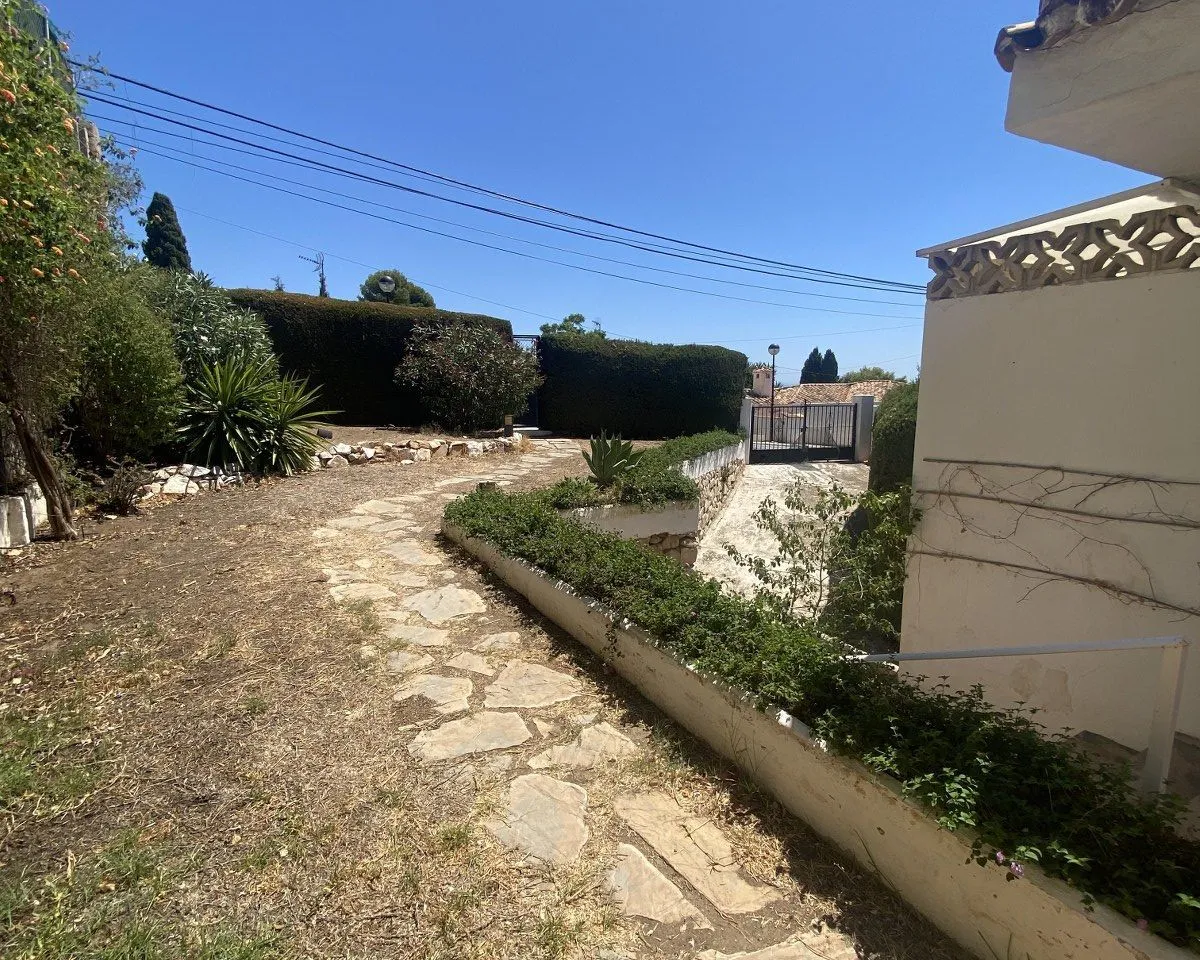 93c92d02-8b57-4d1b-83cb-f8c67c152dd9